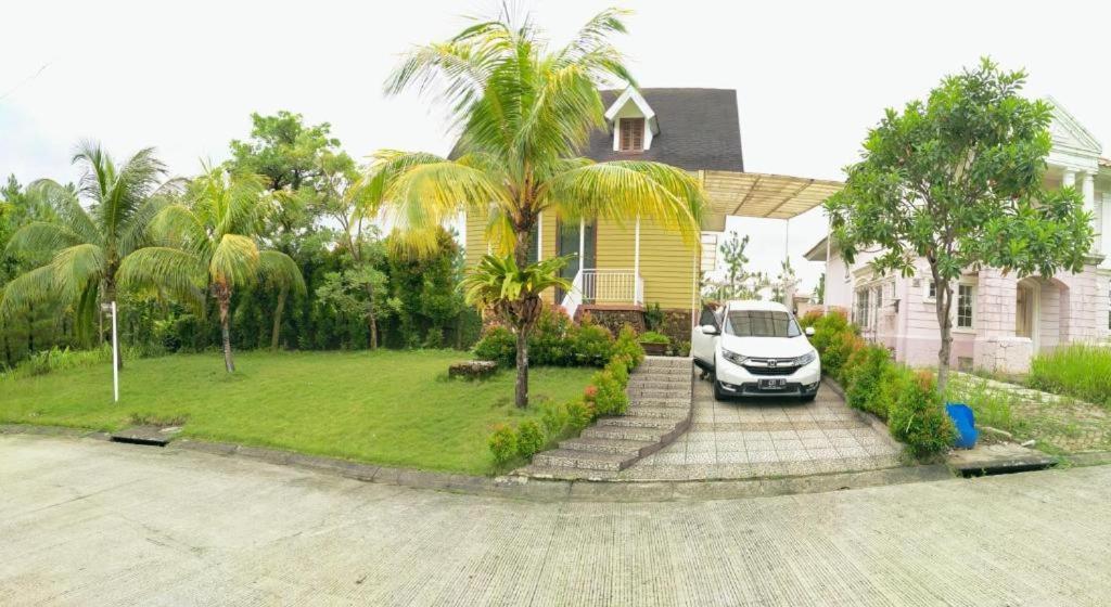 Villa Gathering Yuni Syahla Citaringgul Esterno foto