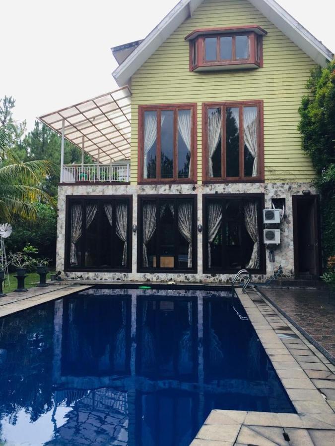 Villa Gathering Yuni Syahla Citaringgul Esterno foto
